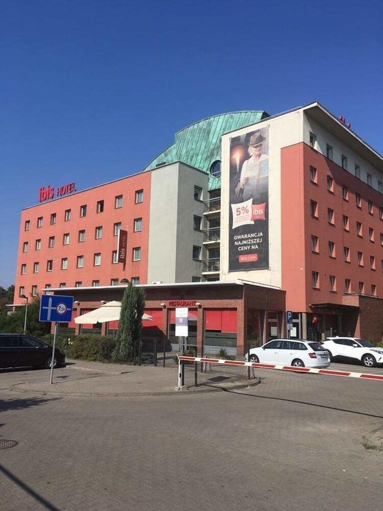 Ibis Katowice - Zabrze Hotel Exterior photo