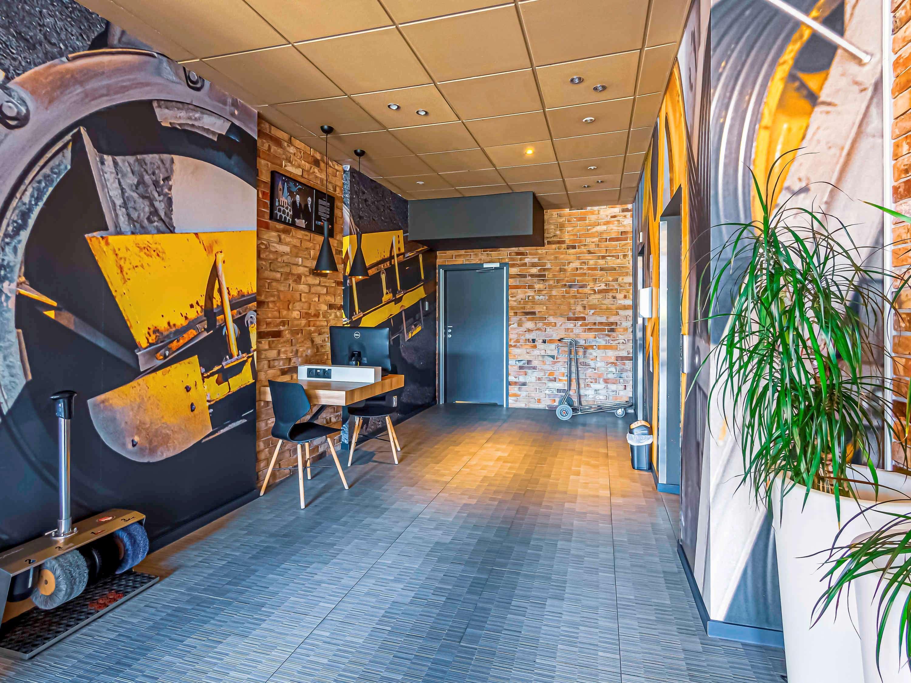 Ibis Katowice - Zabrze Hotel Exterior photo